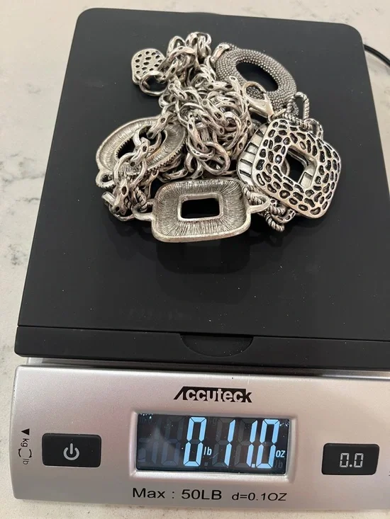 🩶 Vintage Chico's Silver Animal Print Belt One Size Heavy Chain - Picture 6 of 6